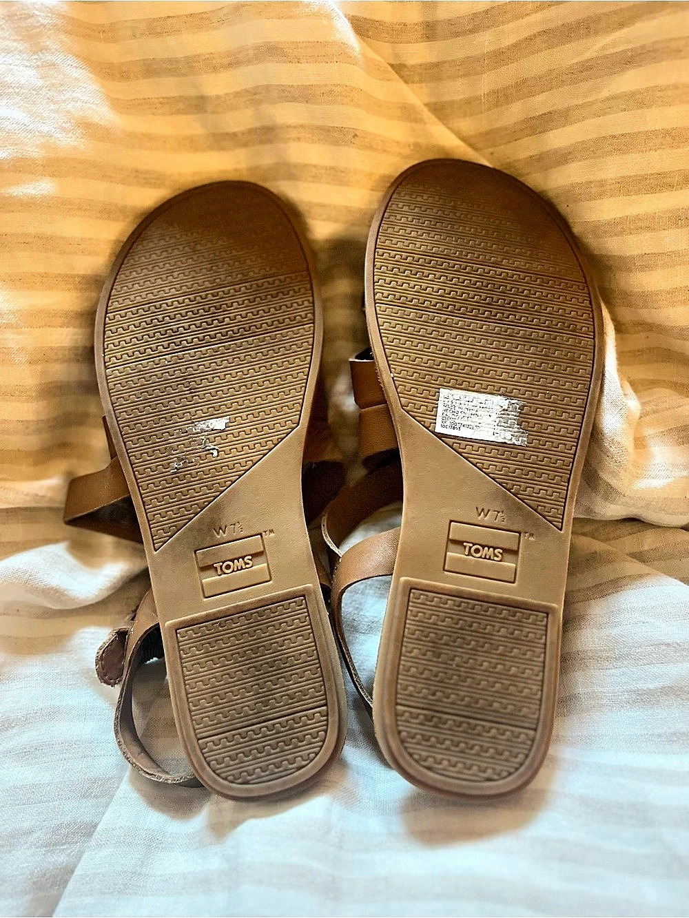 TOMS Brown Strappy Sandals (Size 7.5W) - Picture 3 of 3